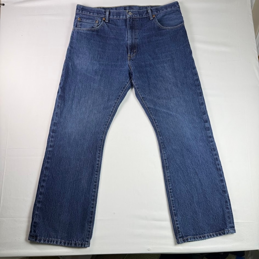 Levis 517 Mens Bootcut Jeans Medium Wash Blue Denim 40x32 Regular Fit Zip Fly